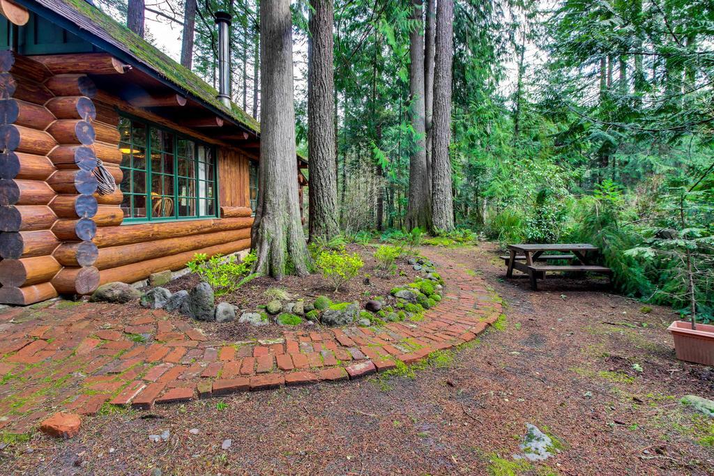 Zoe'S Log Cabin Welches Kültér fotó