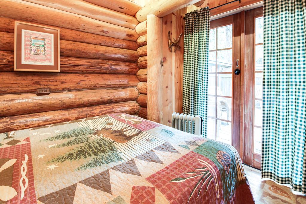 Zoe'S Log Cabin Welches Kültér fotó
